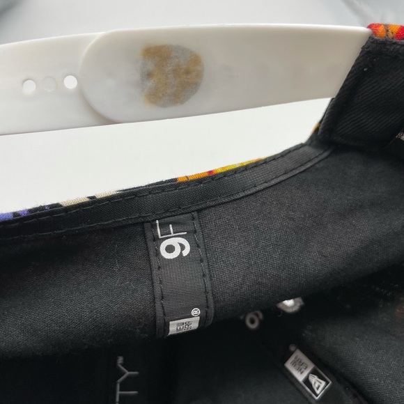 NWOT Era 9Fifty Yankees Floral Cap - Picture 7 of 7